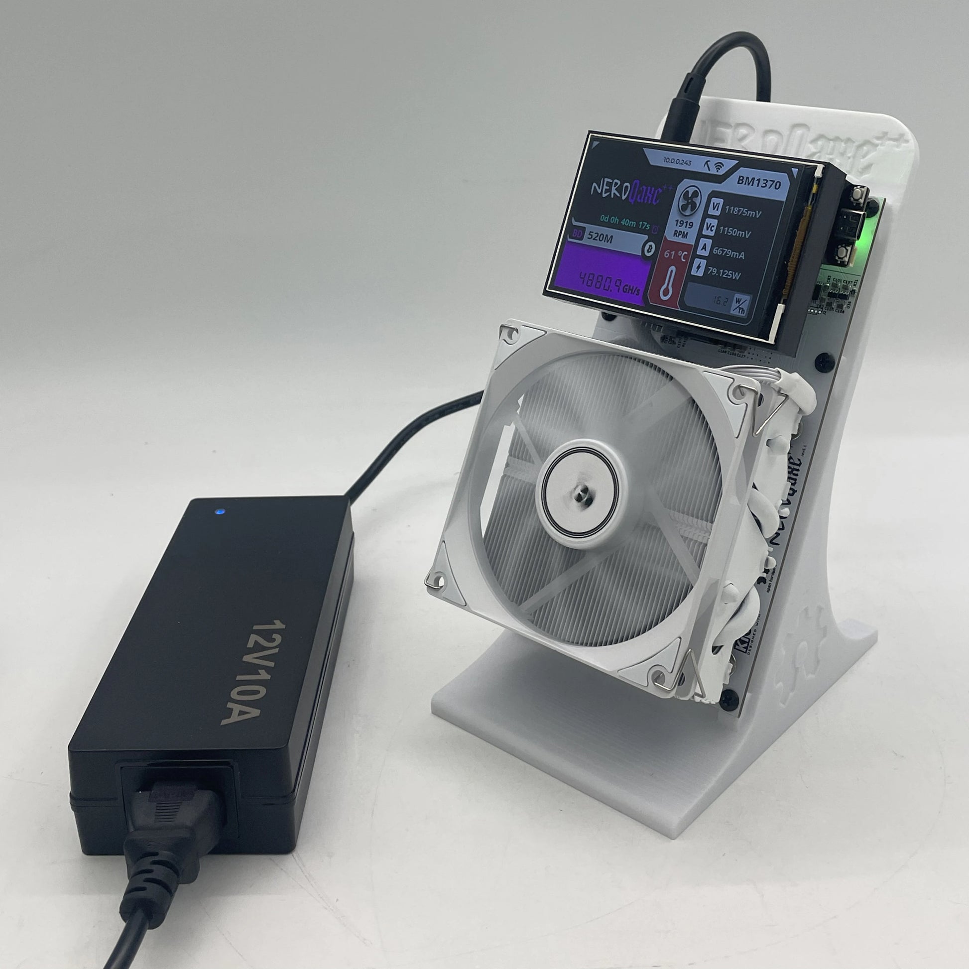 Free Shipping Bitaxe NerdQAxe++ 4.8T with Large screen 75W 2.4g WiFi BM1370 chips Bitcoin Miner Asic Miner