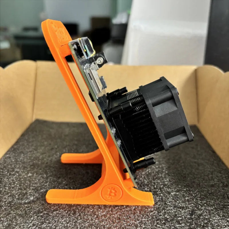 2025 Latest Bitaxe Gamma 601 1.2th/s 18W Open Source Bitcoin Miner With Power Supply