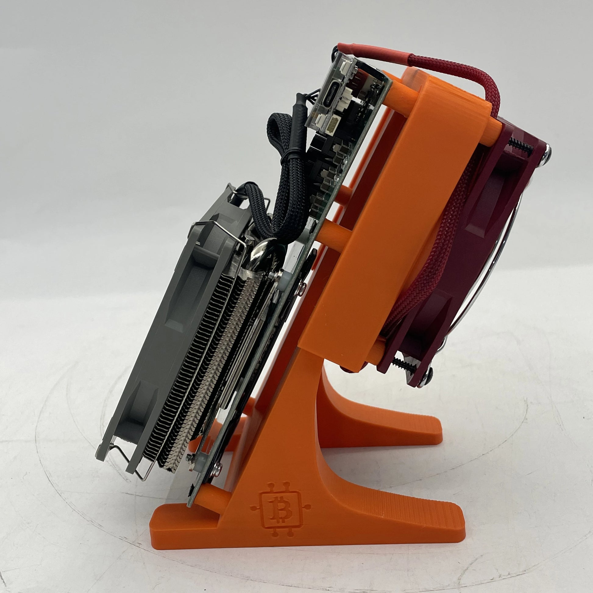 Dual Fans,New Bitaxe NerdQaxe++ 4.8TH/s 78w Bitcoins Miner 4 PCS BM1370 Asic Chip Solo BTC miner With PSU Btc Mining Machine