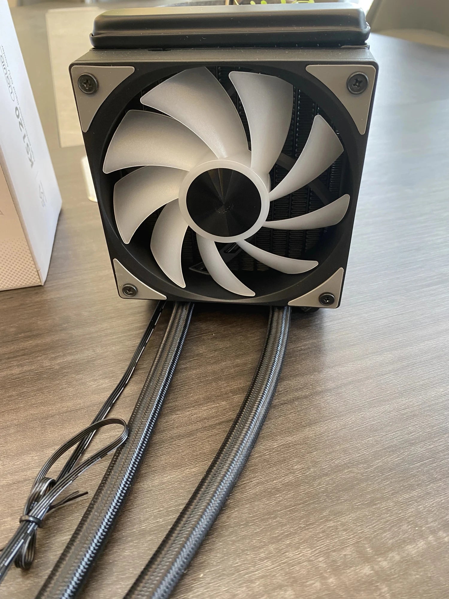 2025 New Bitaxe NerdQaxe++ Hydro 4.8TH/s Bitcoins Miner 4 PCS BM1370 Asic Chip Solo BTC Miner 78W With Power Supply