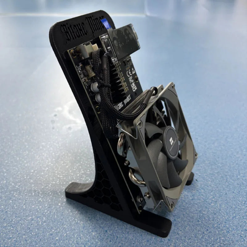 Bitaxe NerdQaxe++ 4.8TH/s Bitcoins Miner 4 Pieces BM1370 Asic Chip Solo BTC 68W 2.4G WiFi Open-Source Mining Machine Home Use