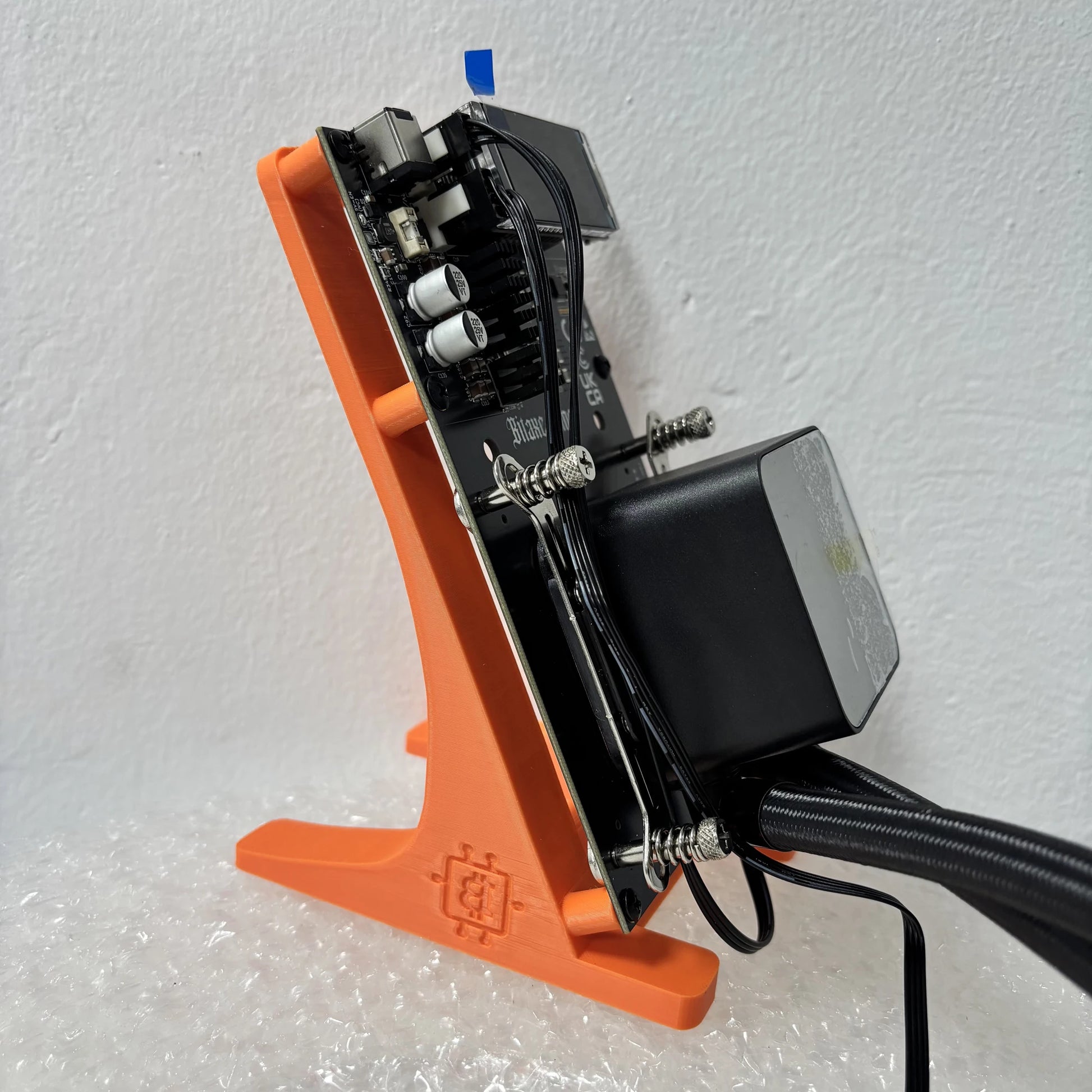 Hot Selling Bitaxe Product NerdQaxe++ Hydro 4.8Th/s 78W Water Cooling Prevent Overheating BTC Mining Bitaxe Miner