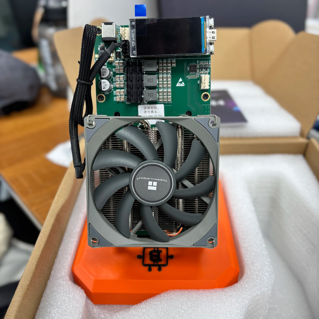 New Bitaxe NerdQaxe++ BTC Mining Machine With a Computing Power of 4.8TH/s and Power Supply