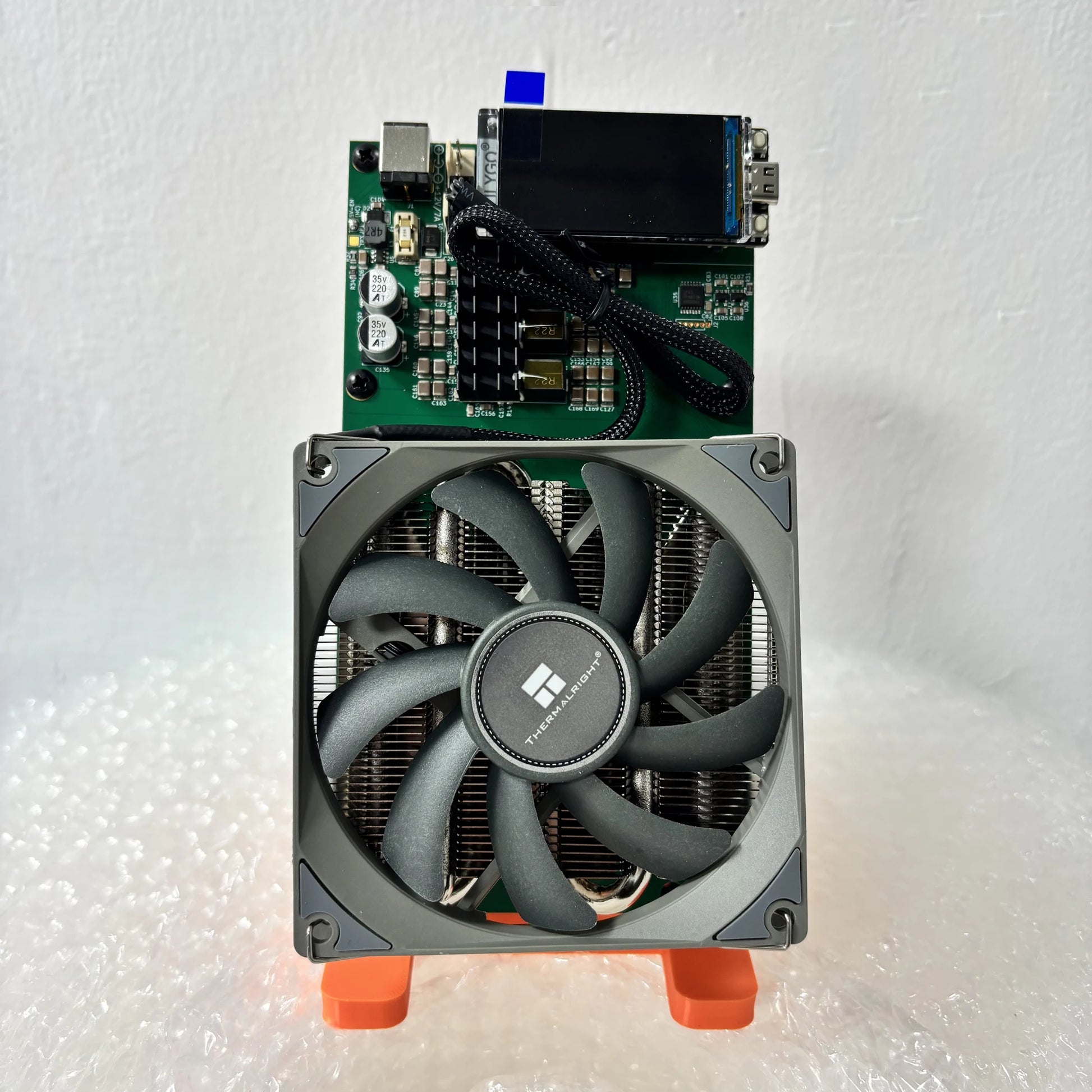 Bitaxe NerdQaxe++ 4.8TH/s Bitcoins Miner 4 Pieces BM1370 Asic Chip Solo BTC 68W 2.4G WiFi Open-Source Mining Machine Home Use