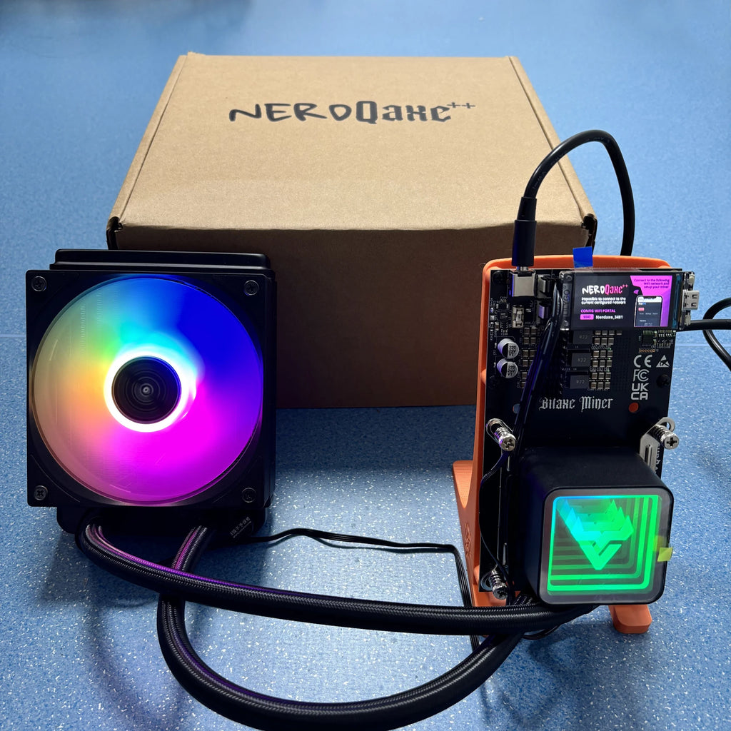 2025 New Bitaxe NerdQaxe++ Hydro 4.8TH/s Bitcoins Miner 4 PCS BM1370 Asic Chip Solo BTC Miner 78W With Power Supply