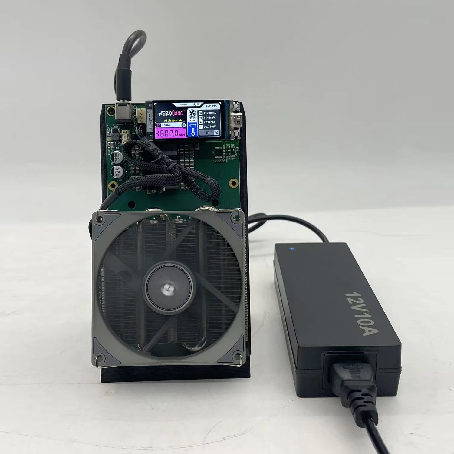 Latest Design The Brand New NerdQaxe++ 4.8TH/s Mining Machine for Bitcoin Miner Bitaxe Miner Power Adapter Crypto Miner