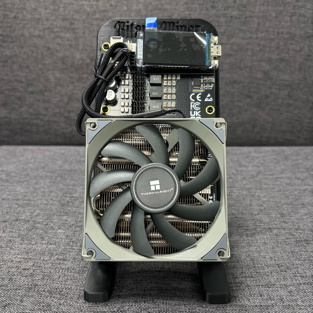 Bitaxe NerdQaxe++ 4.8TH/s 68w Bitcoins Miner 4 PCS BM1370 Asic Chip Solo BTC miner With power supply